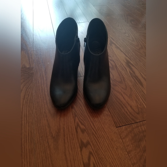 Geox Ankle Boots - Picture 5 of 8